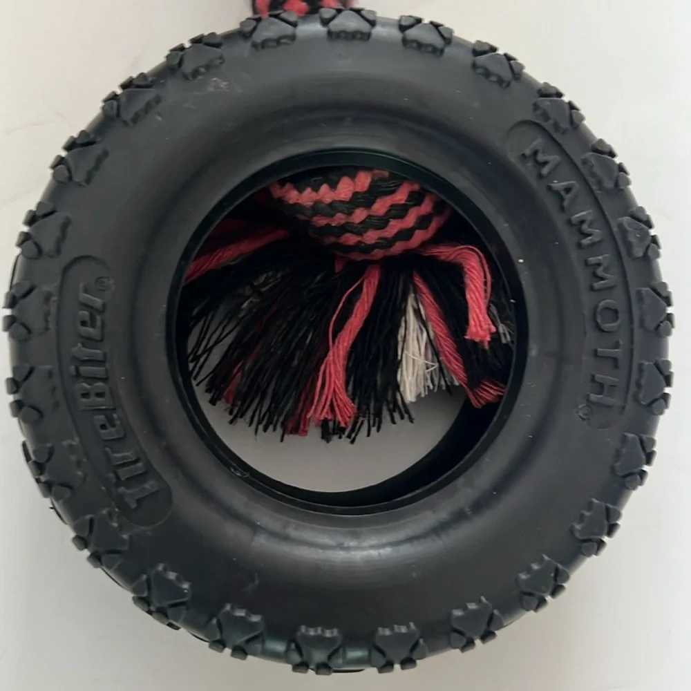 Mammoth Tire Biter Black Tire w/attached Red & Black Knotted Rope For Tugging.